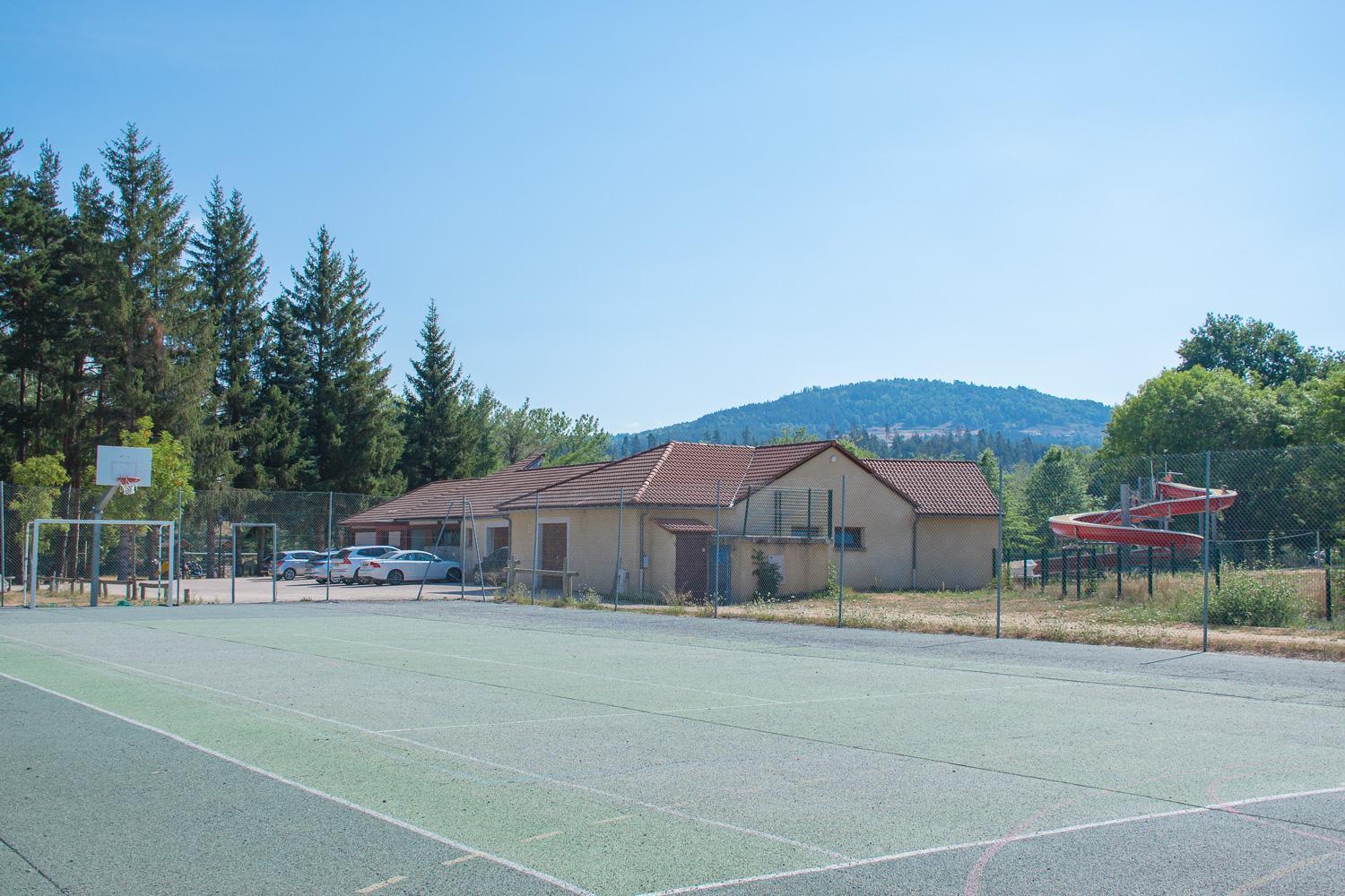 Village De Gites Du Malzieu 勒马尔奇奥·维勒 外观 照片